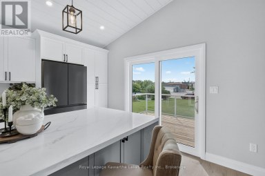 22 MURRAY STREET Kawartha Lakes (Fenelon Falls) Ontario photo 18