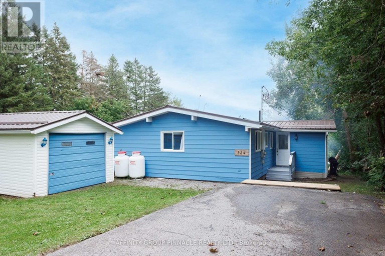 124 CAMERON DRIVE, Kawartha Lakes (Fenelon), Ontario, K0M1G0