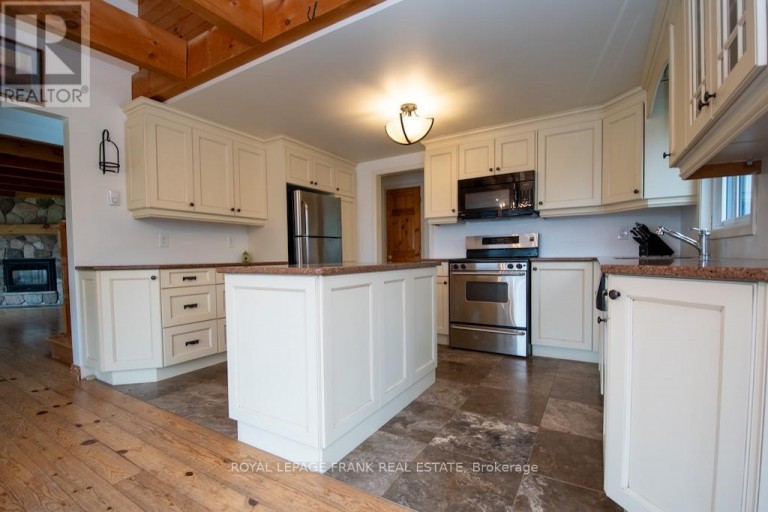 674 DICKIE ROAD, Kawartha Lakes (Emily), Ontario, K9J6X3