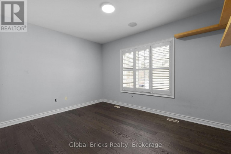 14 FISHER DRIVE, Adjala-Tosorontio (Everett), Ontario, L0M1J0