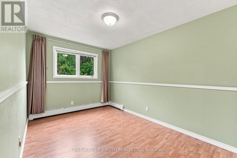 195 NORTH STREET E, Orillia, Ontario, L3V2G2