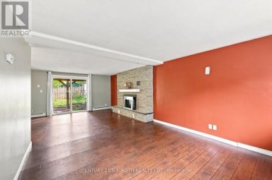 195 NORTH STREET E Orillia Ontario photo 20