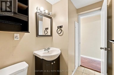 195 NORTH STREET E Orillia Ontario photo 23