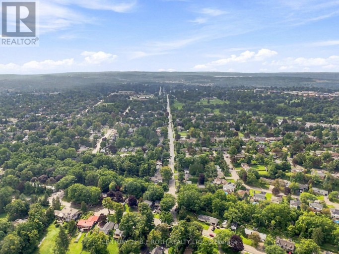195 NORTH STREET E, Orillia, Ontario, L3V2G2