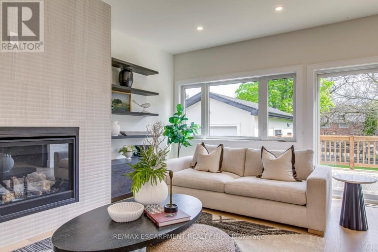 1411 MOUNTAIN GROVE AVENUE, Burlington (Mountainside), Ontario, L7P2H1