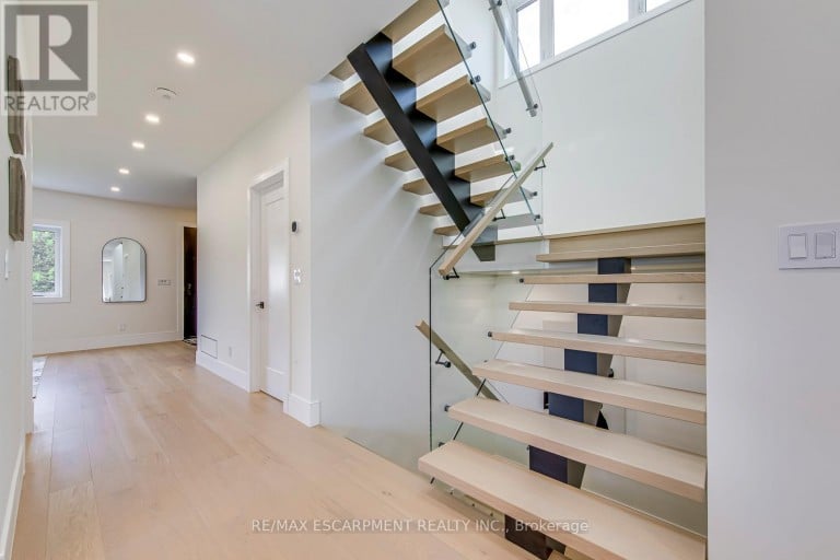 1411 MOUNTAIN GROVE AVENUE, Burlington (Mountainside), Ontario, L7P2H1