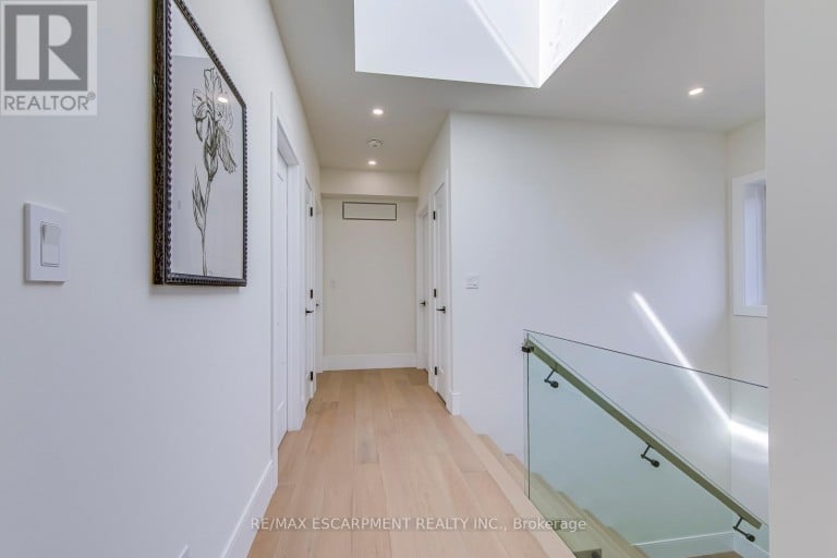 1411 MOUNTAIN GROVE AVENUE, Burlington (Mountainside), Ontario, L7P2H1