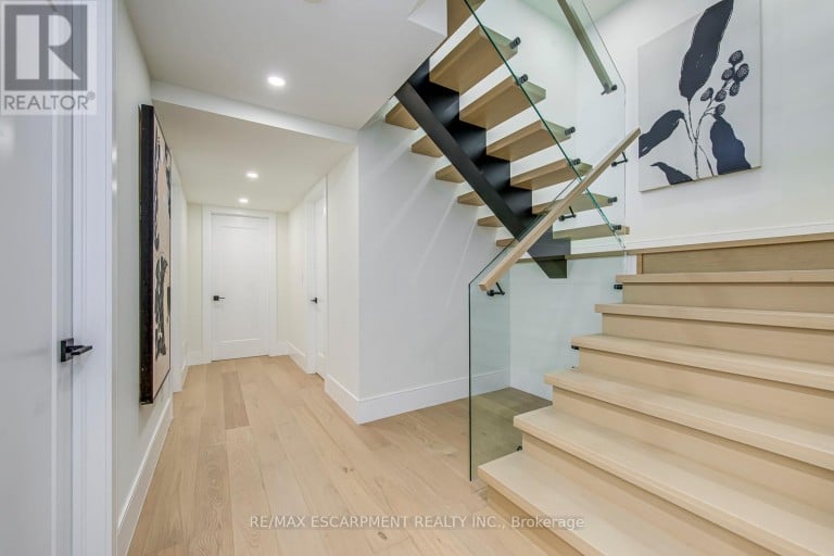 1411 MOUNTAIN GROVE AVENUE, Burlington (Mountainside), Ontario, L7P2H1