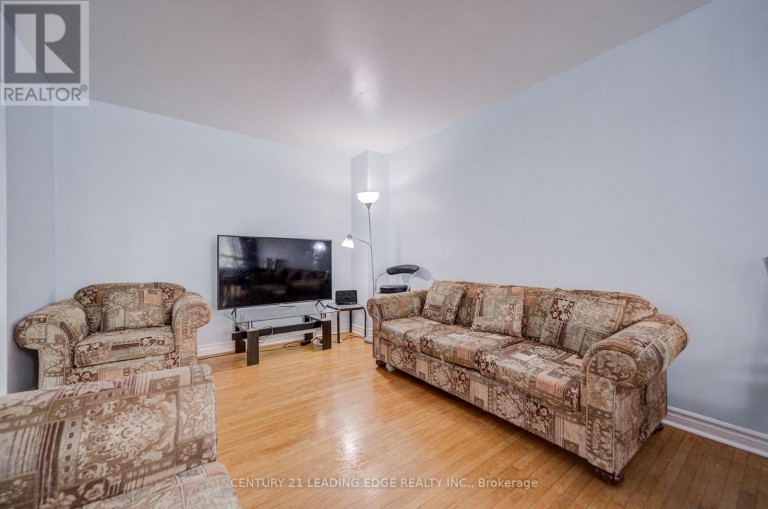 285 - 268 FLEETWOOD CRESCENT, Brampton (Southgate), Ontario, L6T2E7