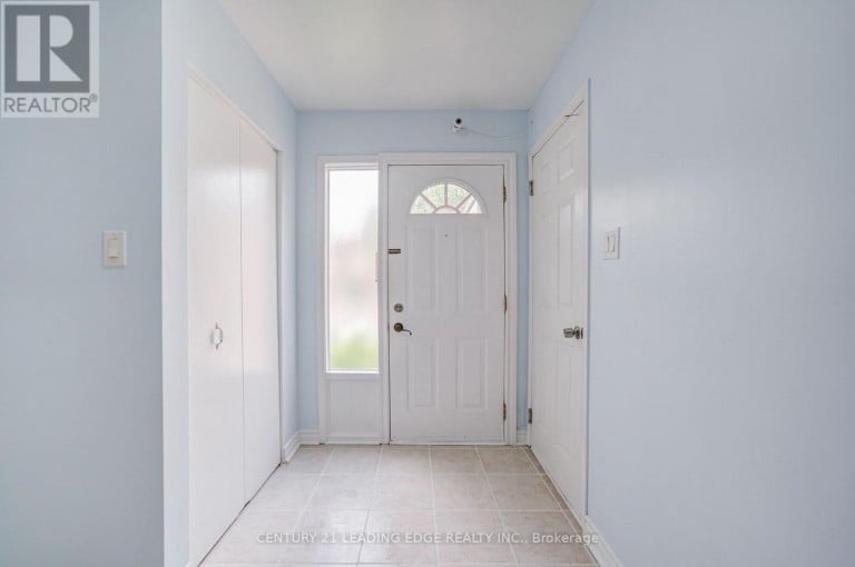 285 - 268 FLEETWOOD CRESCENT, Brampton (Southgate), Ontario, L6T2E7