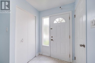 285 - 268 FLEETWOOD CRESCENT Brampton (Southgate) Ontario photo 4