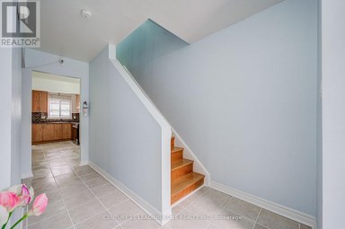 285 - 268 FLEETWOOD CRESCENT Brampton (Southgate) Ontario photo 6