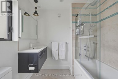 482 MONK STREET Cobourg Ontario photo 18