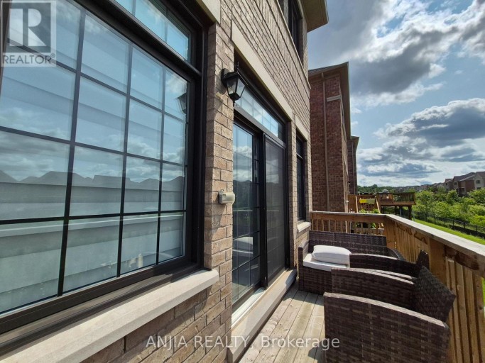 50 MEADOW VISTA CRESCENT, East Gwillimbury (Holland Landing), Ontario, L9N0T4