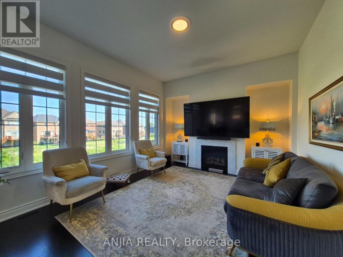 50 MEADOW VISTA CRESCENT, East Gwillimbury (Holland Landing), Ontario, L9N0T4