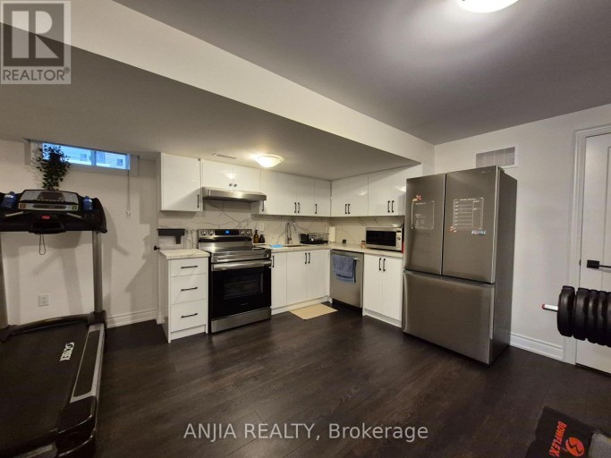 50 MEADOW VISTA CRESCENT, East Gwillimbury (Holland Landing), Ontario, L9N0T4