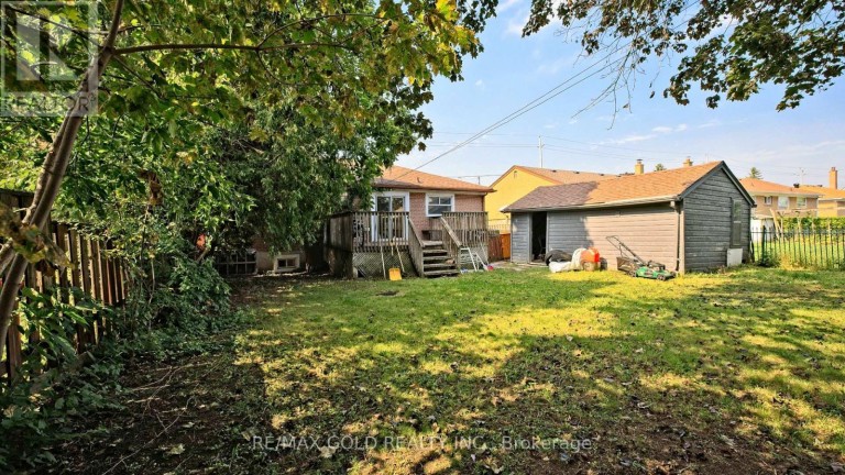 3352 ETUDE DRIVE, Mississauga (Malton), Ontario, L4T1T3