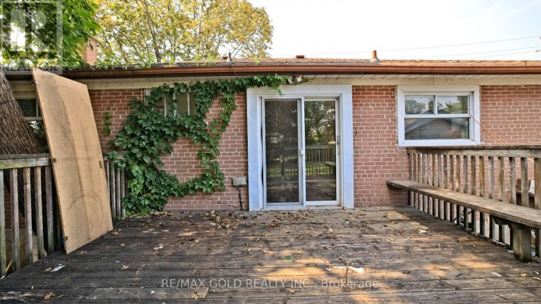 3352 ETUDE DRIVE, Mississauga (Malton), Ontario, L4T1T3