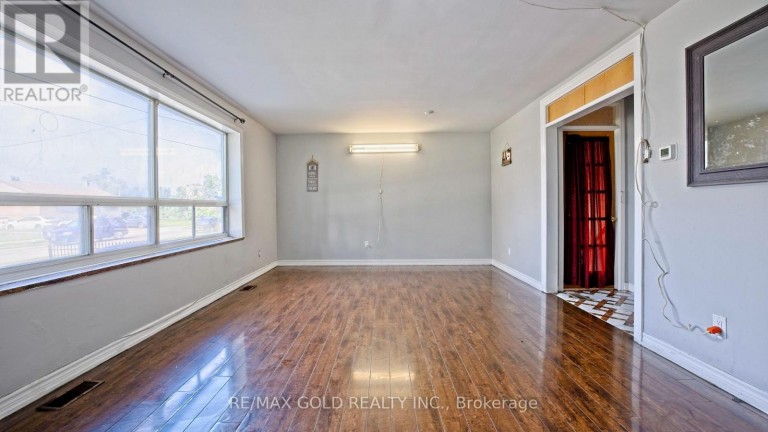 3352 ETUDE DRIVE, Mississauga (Malton), Ontario, L4T1T3