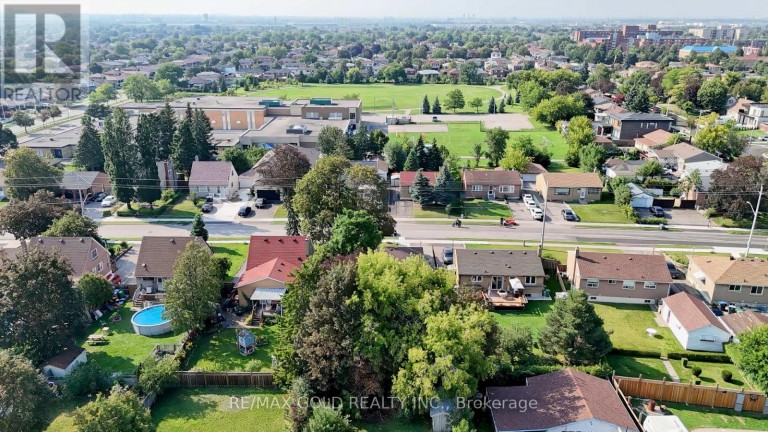 3352 ETUDE DRIVE, Mississauga (Malton), Ontario, L4T1T3