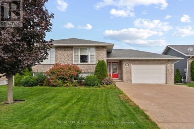626 MOSS DRIVE Pembroke Ontario photo 2