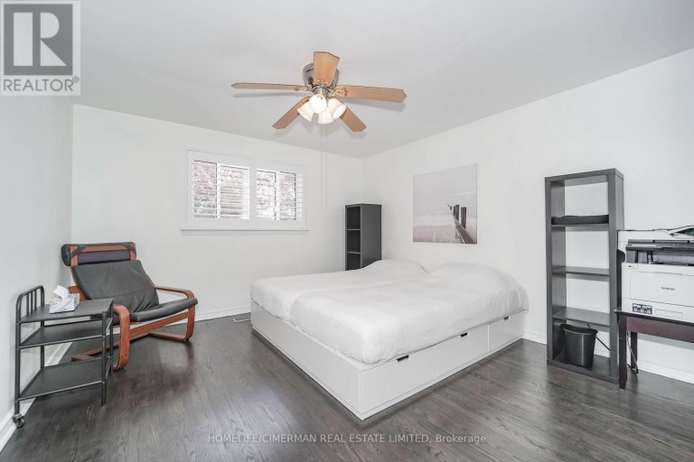 20 LAWRENCE CRESCENT, Clarington (Bowmanville), Ontario, L1C1J4