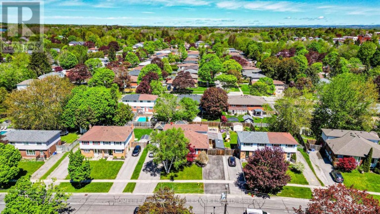 20 LAWRENCE CRESCENT, Clarington (Bowmanville), Ontario, L1C1J4