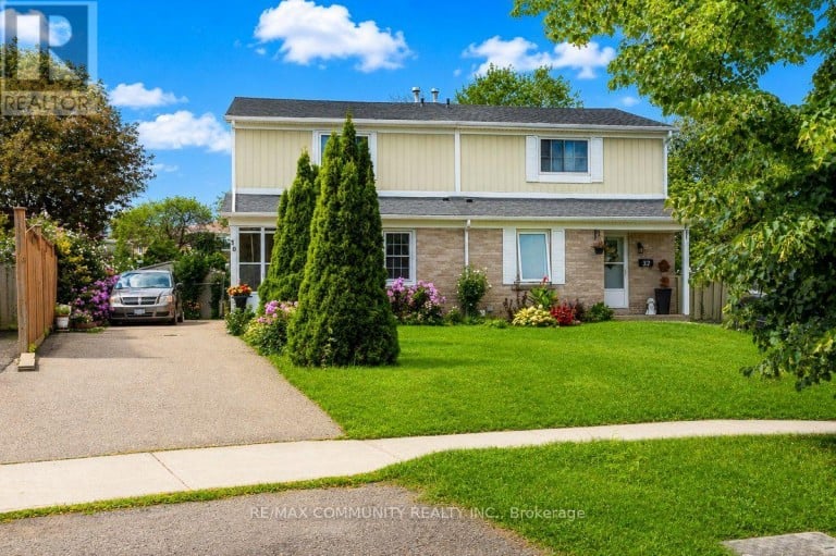 30 STANBRIDGE COURT, Toronto (Malvern), Ontario, M1B2S5