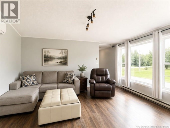 15 Silverwood, Miramichi, New Brunswick, E1V5Z1