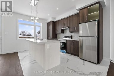 16 - 349 SOUTHDALE ROAD E London South (South W) Ontario photo 13