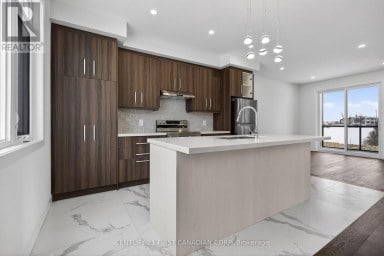 16 - 349 SOUTHDALE ROAD E London South (South W) Ontario photo 15