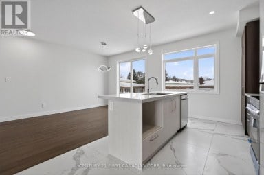 16 - 349 SOUTHDALE ROAD E London South (South W) Ontario photo 18