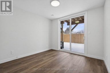 16 - 349 SOUTHDALE ROAD E London South (South W) Ontario photo 7