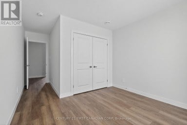 16 - 349 SOUTHDALE ROAD E London South (South W) Ontario photo 8
