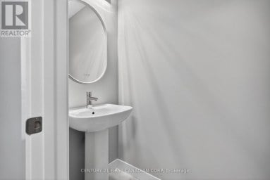 20 - 349 SOUTHDALE ROAD E London South (South W) Ontario photo 10