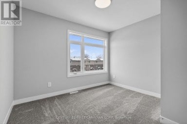 20 - 349 SOUTHDALE ROAD E London South (South W) Ontario photo 37