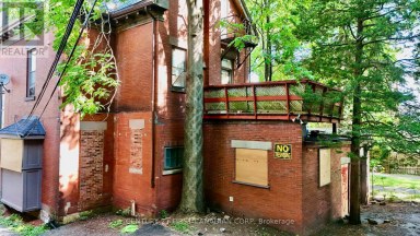 575 QUEENS AVENUE London East (East F) Ontario photo 3