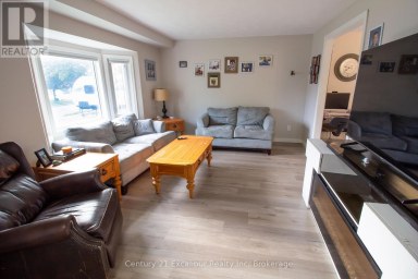 517 SHORTREED AVENUE Centre Wellington (Fergus) Ontario photo 2