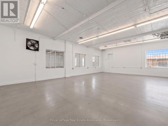 1597 QUEEN STREET E Toronto (Greenwood-Coxwell) Ontario photo 11