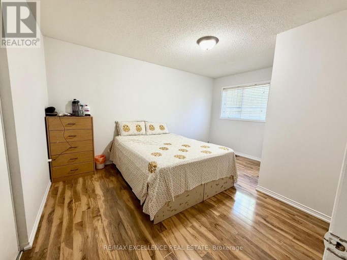 222 VINTAGE GATE, Brampton (Fletcher's Creek Village), Ontario, L6X5B2