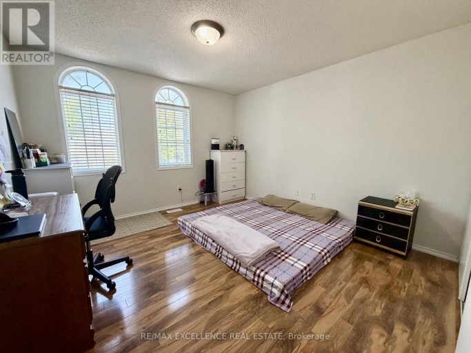 222 VINTAGE GATE, Brampton (Fletcher's Creek Village), Ontario, L6X5B2