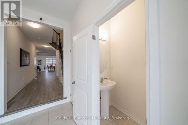 136 OGSTON CRESCENT Whitby Ontario photo 26