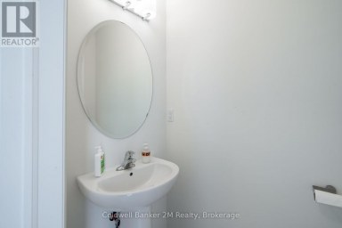 136 OGSTON CRESCENT Whitby Ontario photo 27