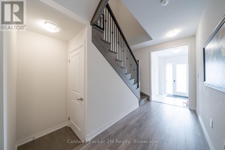 136 OGSTON CRESCENT, Whitby, Ontario, L1P0H3
