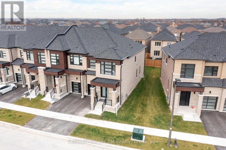 136 OGSTON CRESCENT, Whitby, Ontario, L1P0H3