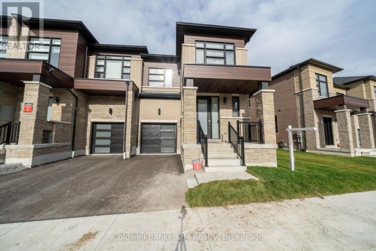 136 OGSTON CRESCENT, Whitby, Ontario, L1P0H3