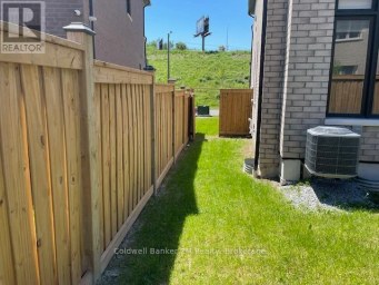 136 OGSTON CRESCENT Whitby Ontario photo 34