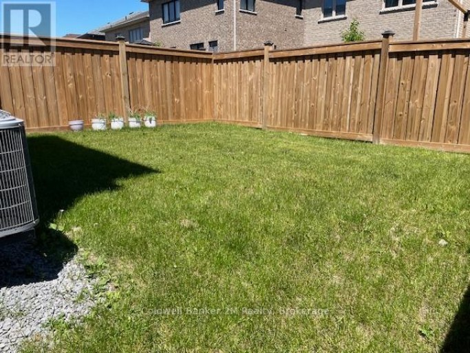 136 OGSTON CRESCENT, Whitby, Ontario, L1P0H3