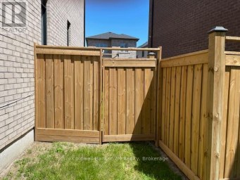136 OGSTON CRESCENT Whitby Ontario photo 37