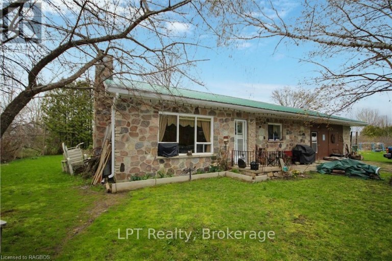 387 SPRY LAKE ROAD, South Bruce Peninsula, Ontario, N0H2T0